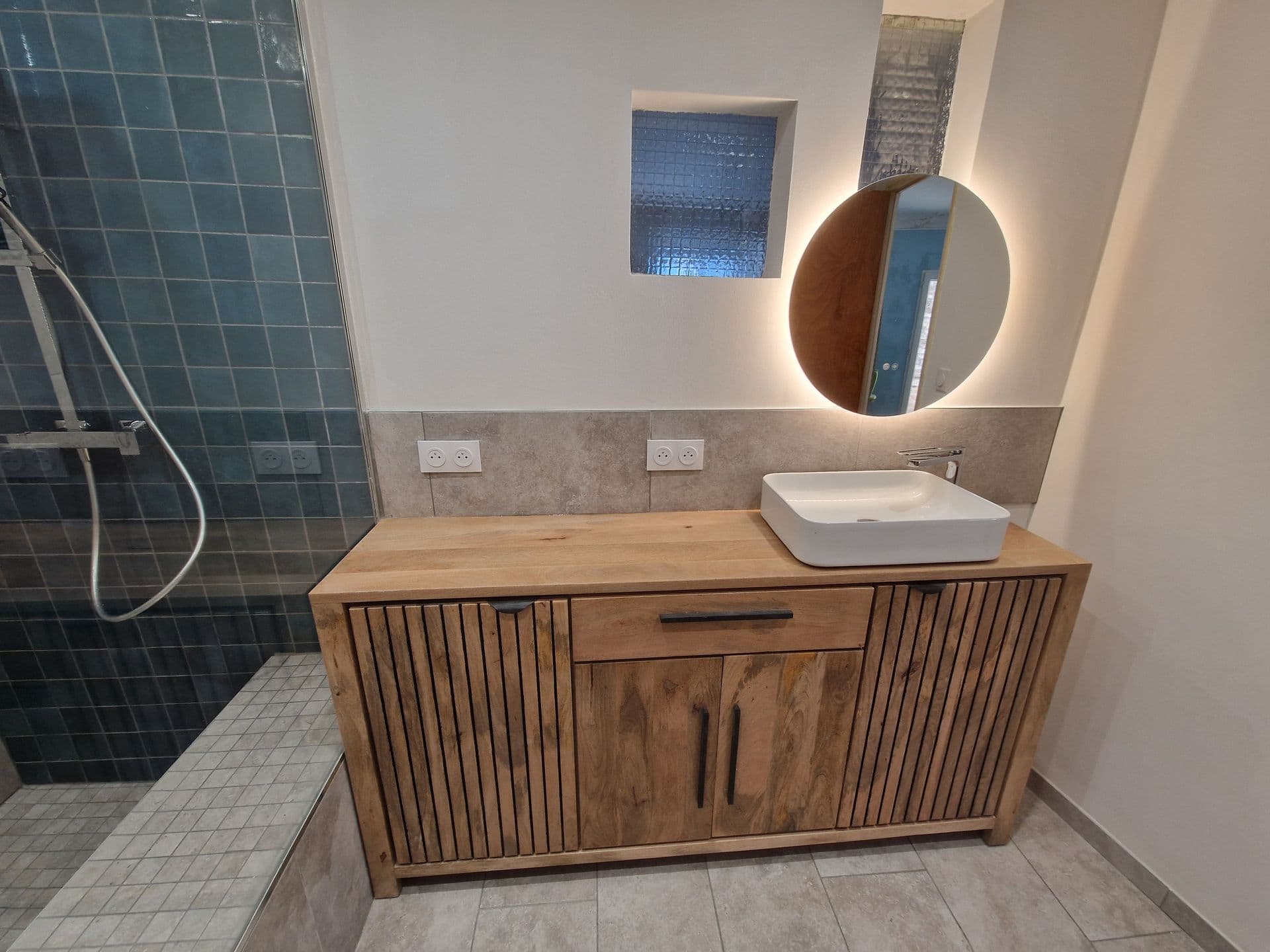 Vasque bois massif + miroir rond