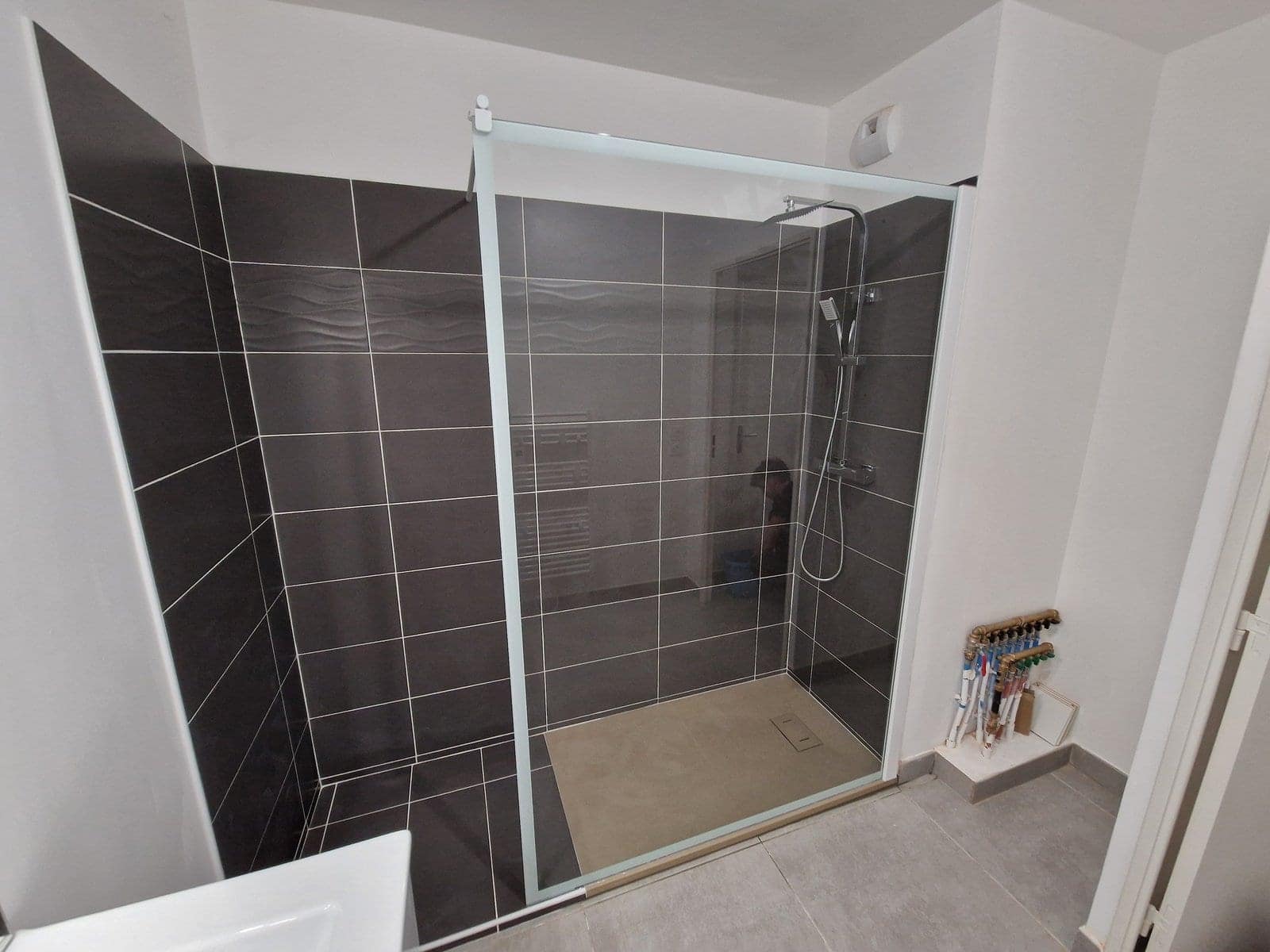 Douche italienne avec paroi vitrée